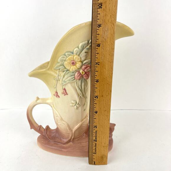 Vintage Hull Art Pottery Wild Flower Cornucopia Vase - Picture 7 of 8